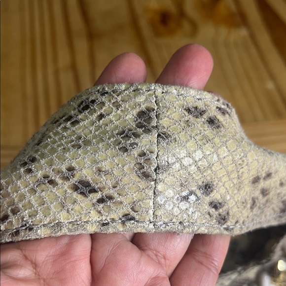 Michael Kors Python Embossed Boho - Picture 5 of 12